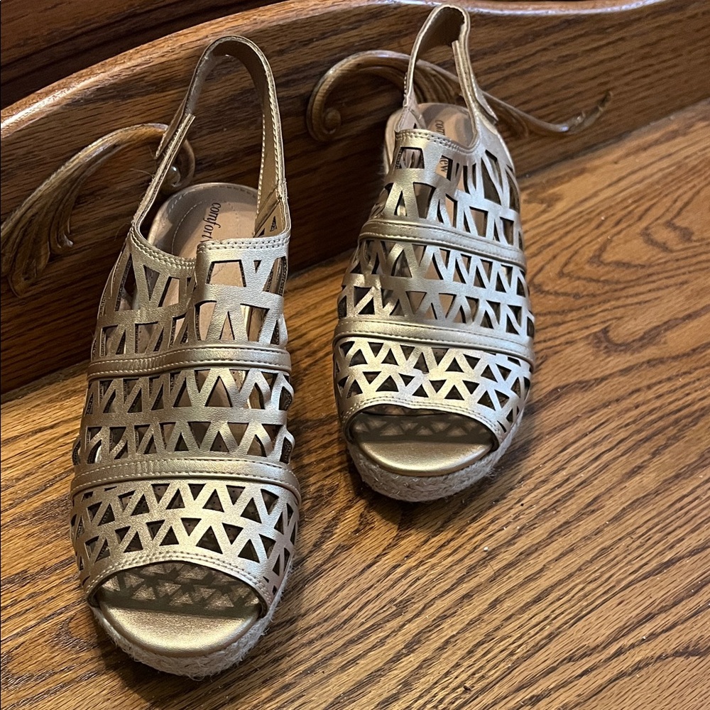 Comfort Plus by Predictions Gold Cutout Sandals